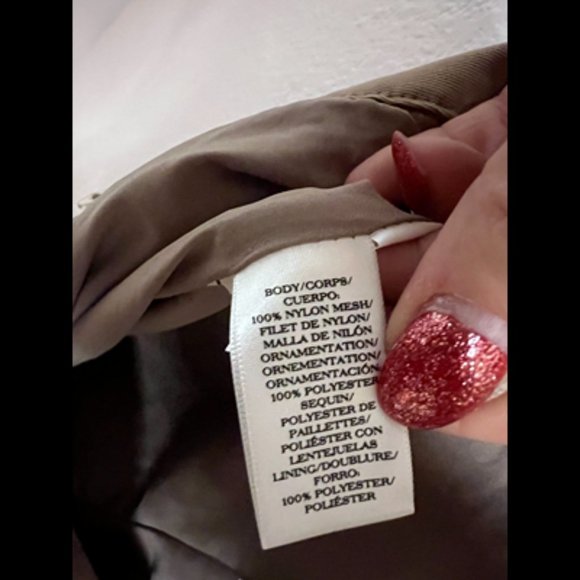 Ann Taylor Gold Pocket Sparkly Shiny Sequin Ankle Pants Size 4 - Picture 8 of 8